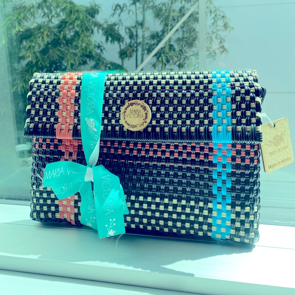 NWT Maria Victoria Dear Diego Clutch
